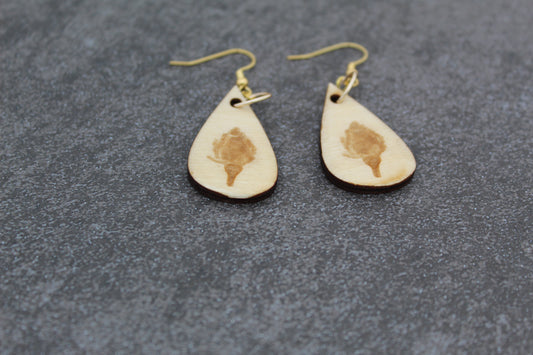 Wood teardrop with etch design